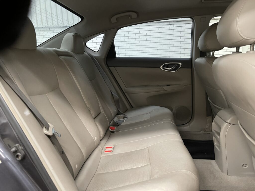 Nissan Sentra Exclusive Cdecar