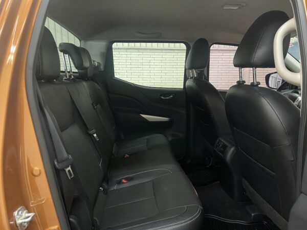 Nissan Np300 Frontier Platinum Le 2020 - Image 14