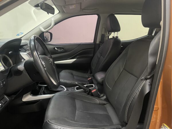 Nissan Np300 Frontier Platinum Le 2020 - Image 9