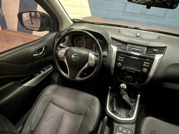Nissan Np300 Frontier Platinum Le 2020 - Image 10
