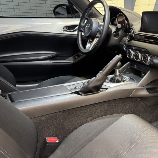 Mazda MX-5 Sport 2022 - Image 8