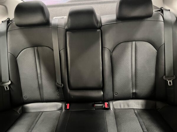 Kia Optima EX 2019 - Image 15