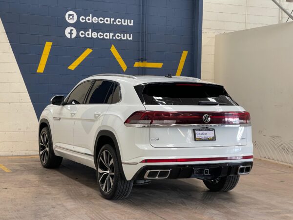 Volkswagen Teramont Cross Sport R-Line 2024 - Image 5