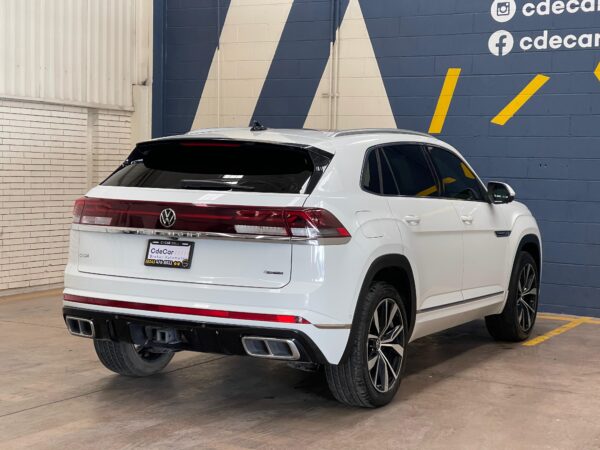 Volkswagen Teramont Cross Sport R-Line 2024 - Image 7
