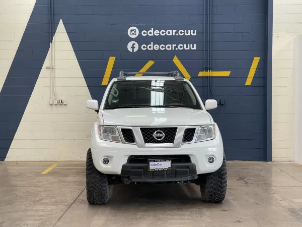 Nissan Frontier Pro4x 2019 - Image 2