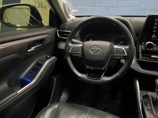 Toyota Highlander Limited 2020 - Image 10