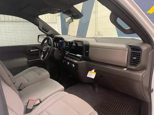 GMC Sierra SLE 2024 - Image 14