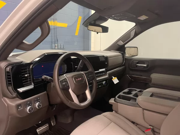 GMC Sierra SLE 2024 - Image 10
