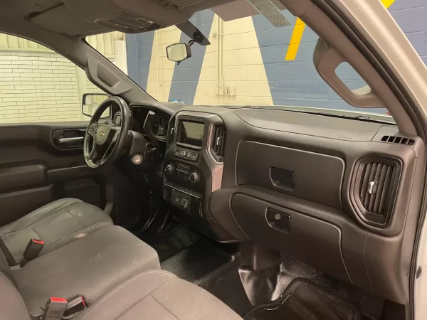 Chevrolet Silverado WT Cab. Reg. 2019 - Image 10