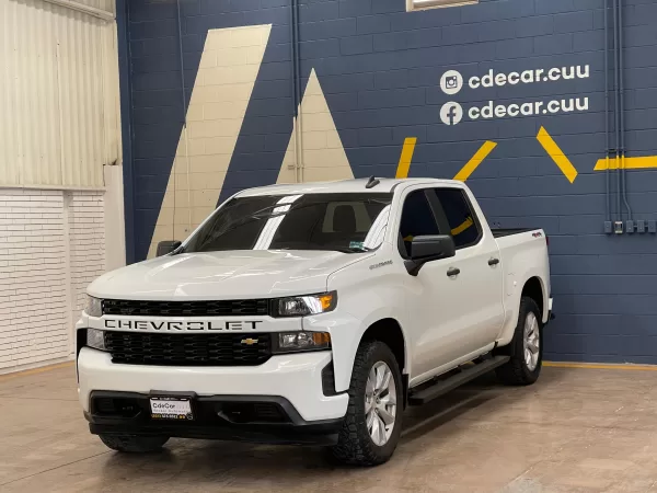 Chevrolet Silverado Custom 2021 - Image 3