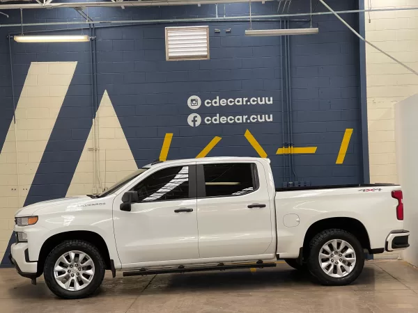 Chevrolet Silverado Custom 2021 - Image 4