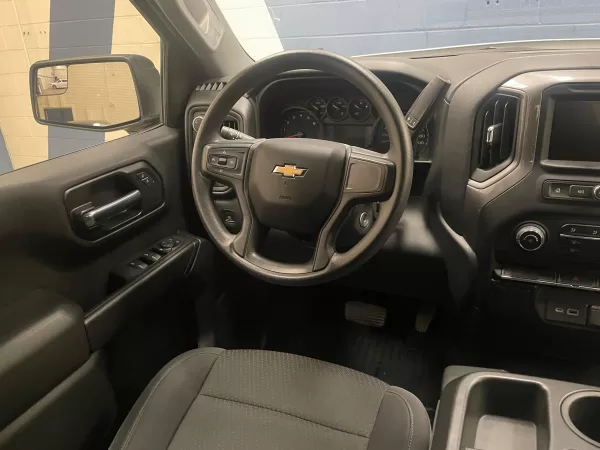 Chevrolet Silverado Custom 2021 - Image 10