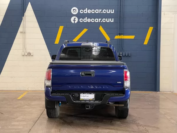 Toyota Tacoma Edición Especial 2022 - Image 6