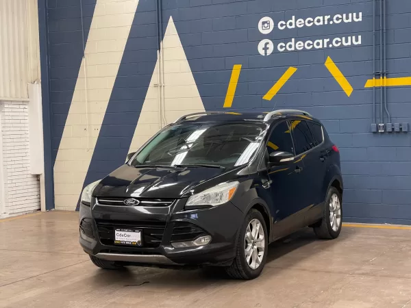 Ford Escape Titanium 2015 - Image 3