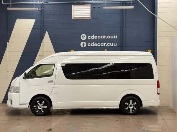 Toyota Hiace GL 2018 - Image 4