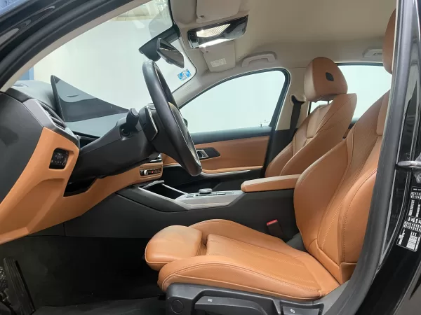 BMW 320i Executive 2023 - Image 9