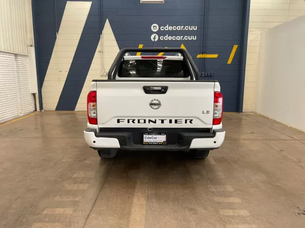 Nissan Frontier LE 2021 - Image 6
