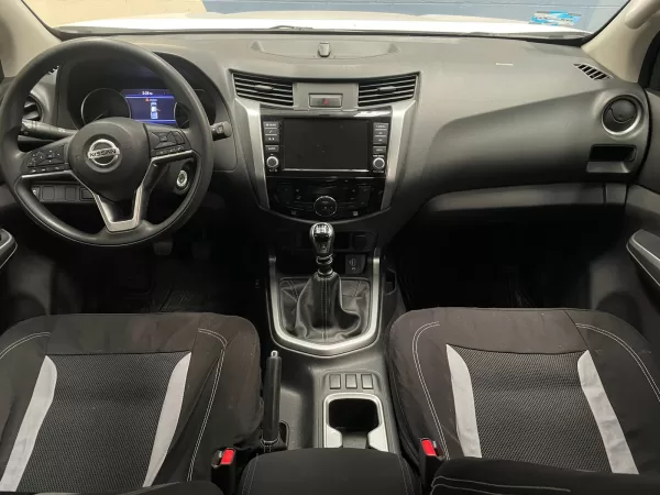 Nissan Frontier LE 2021 - Image 11