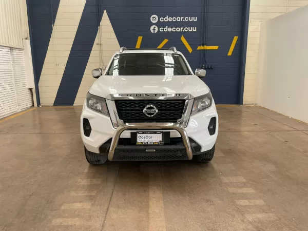 Nissan Frontier LE 2021 - Image 2