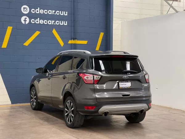 Ford Escape Titanium 2017 - Image 5