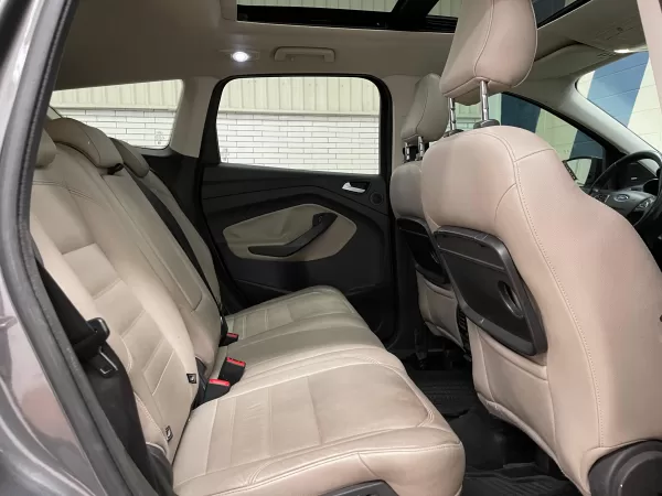 Ford Escape Titanium 2017 - Image 14