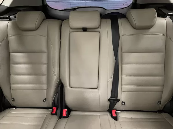 Ford Escape Titanium 2017 - Image 16