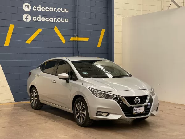 Nissan versa Advance 2022