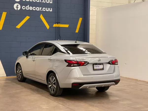 Nissan versa Advance 2022 - Image 8