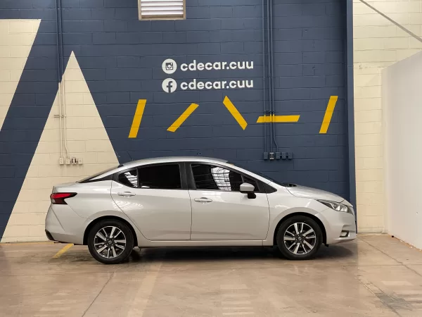 Nissan versa Advance 2022 - Image 9