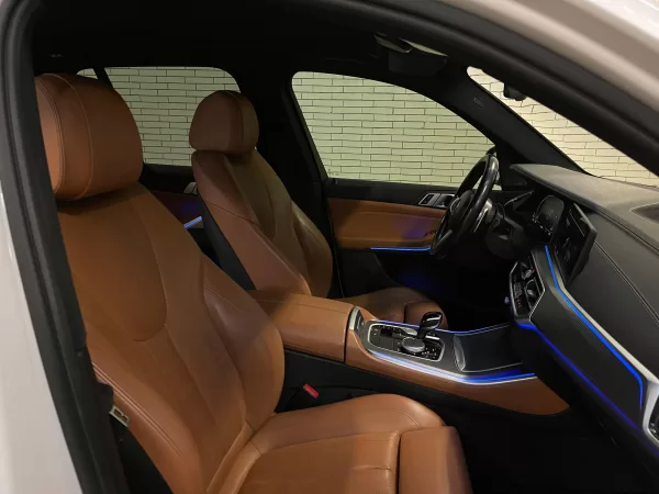 BMW X5 40i 2019 paquete M - Image 13