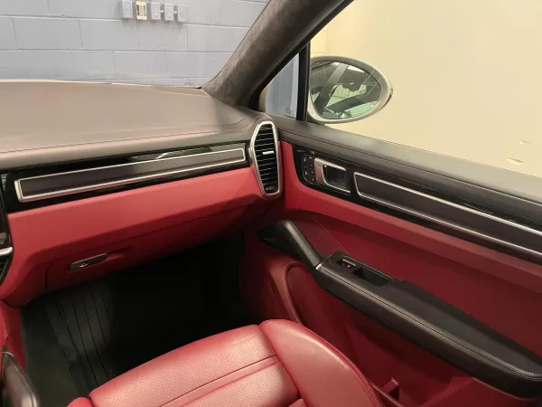 Porsche Cayenne GTS 2022 - Image 12