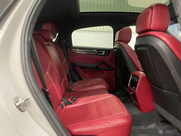 Porsche Cayenne GTS 2022 - Image 15