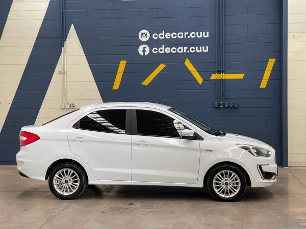 Ford Figo Titanium 2020 - Image 8