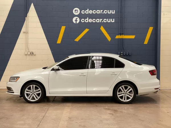 Volkswagen Jetta Sportline 2018 - Image 4