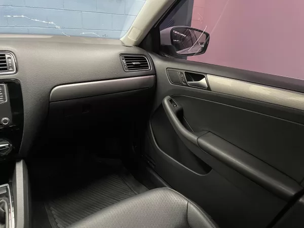 Volkswagen Jetta Sportline 2018 - Image 12