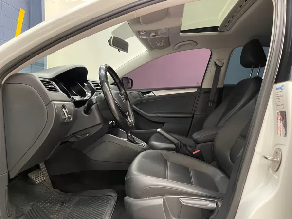 Volkswagen Jetta Sportline 2018 - Image 9