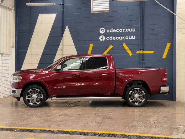 Dodge RAM 1500 Mild Hybrid 2022 - Image 8