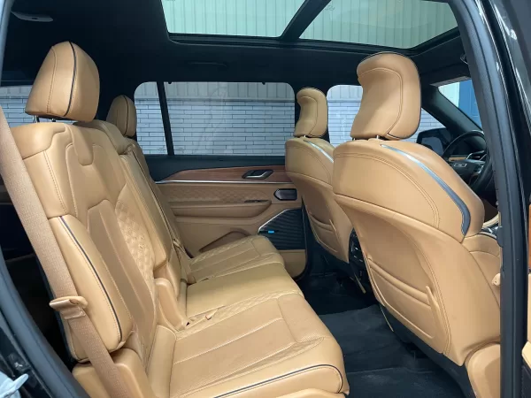 Jeep Grand Cherokee Summit 2021 - Image 14