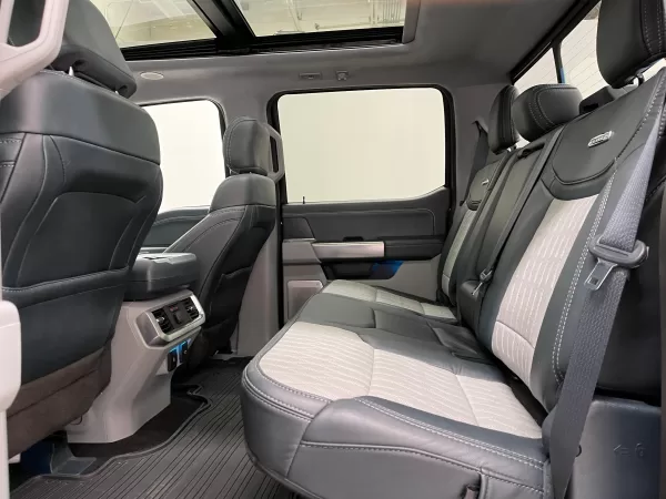 Ford Lobo Platinum Limited 2023 - Image 16