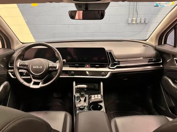 Kia Sportage EX Pack 2023 - Image 11