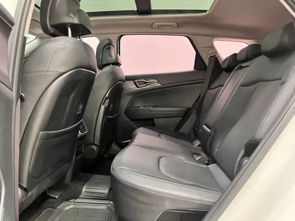 Kia Sportage EX Pack 2023 - Image 16