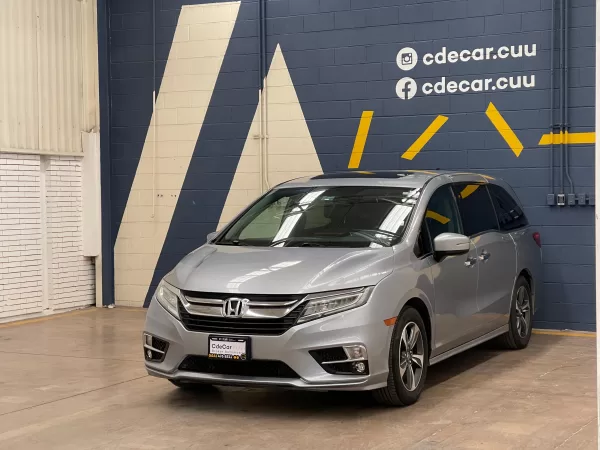 Honda Odyssey Touring 2019 - Image 3
