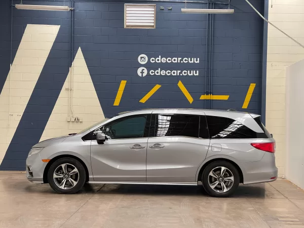 Honda Odyssey Touring 2019 - Image 4