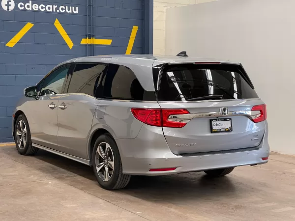 Honda Odyssey Touring 2019 - Image 5
