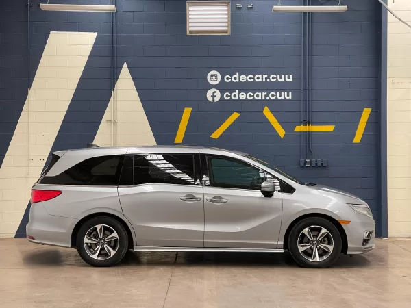 Honda Odyssey Touring 2019 - Image 8