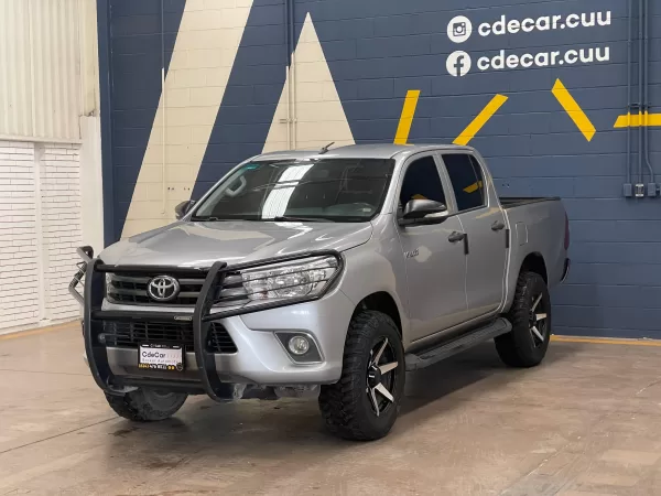 Toyota Hilux Base 2017 - Image 3