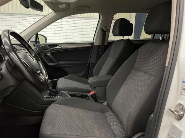 Volkswagen Tiguan Comfortline 2018 - Image 9