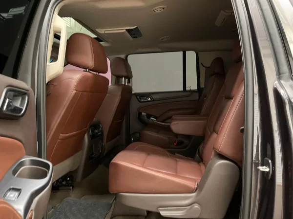 Chevrolet Suburban Premier 2017 - Image 16