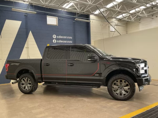 Ford Lobo Lariat Sport 2017 - Image 8