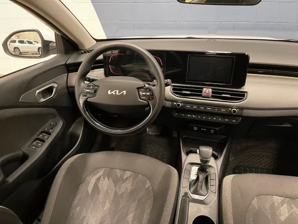 Kia K3 L 2024 - Image 17